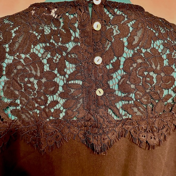 Black lace blouse - Picture 3 of 5